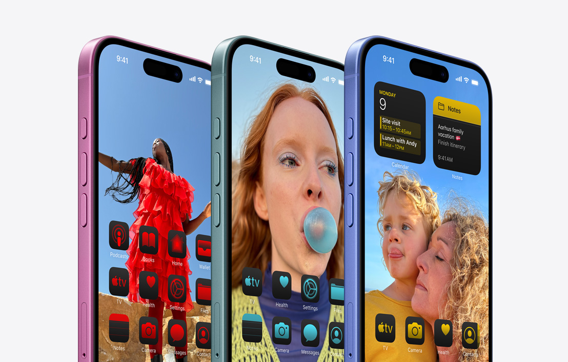 Displeje iPhonu 16, které mají na tapetě fotky lidí a podle nich sladěnou plochu
