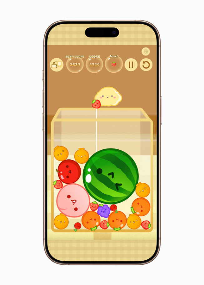 XGIMI의 Suika Game+ 아트를 보여주는 iPhone 16 Pro.