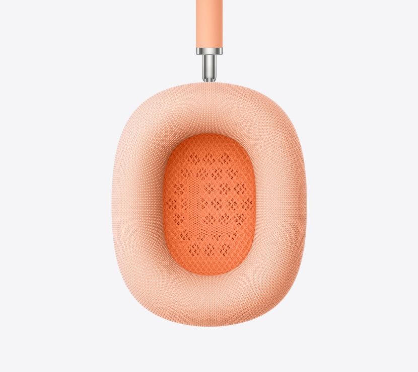 Lähivaade AirPods Maxi kõrvapatjadest.