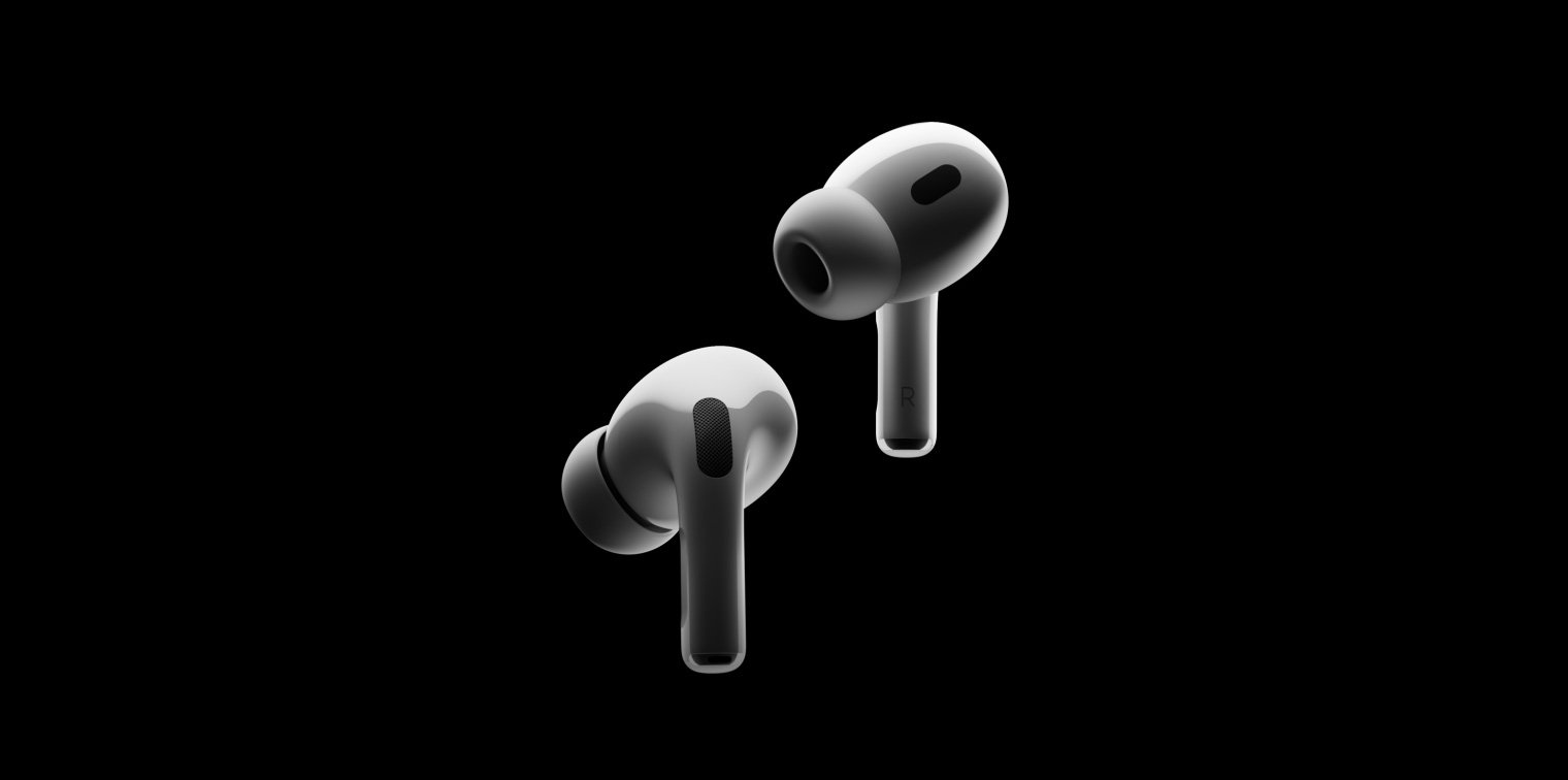 Близък 360-градусов план с новите AirPods Pro 2