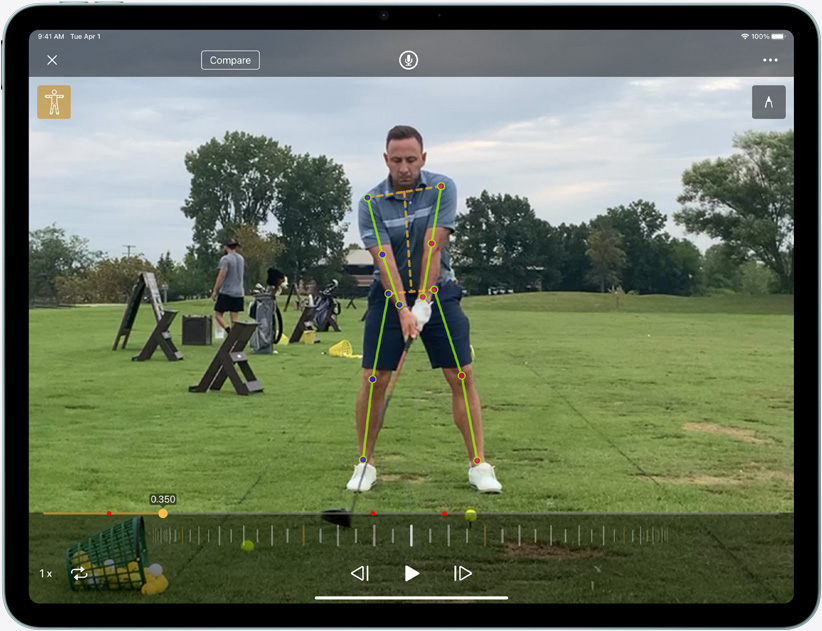 iPad Air v orientaci na šířku ilustrující výkon Neural Enginu