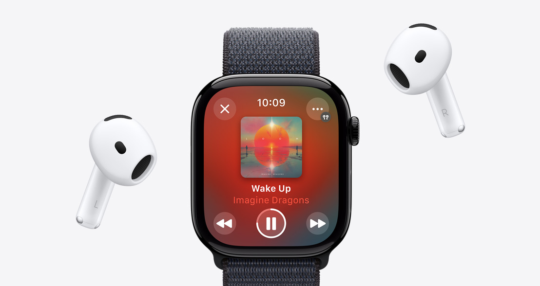 AirPods 4 около Apple Watch Series 10, възпроизвеждащ плейлист от Apple Music.